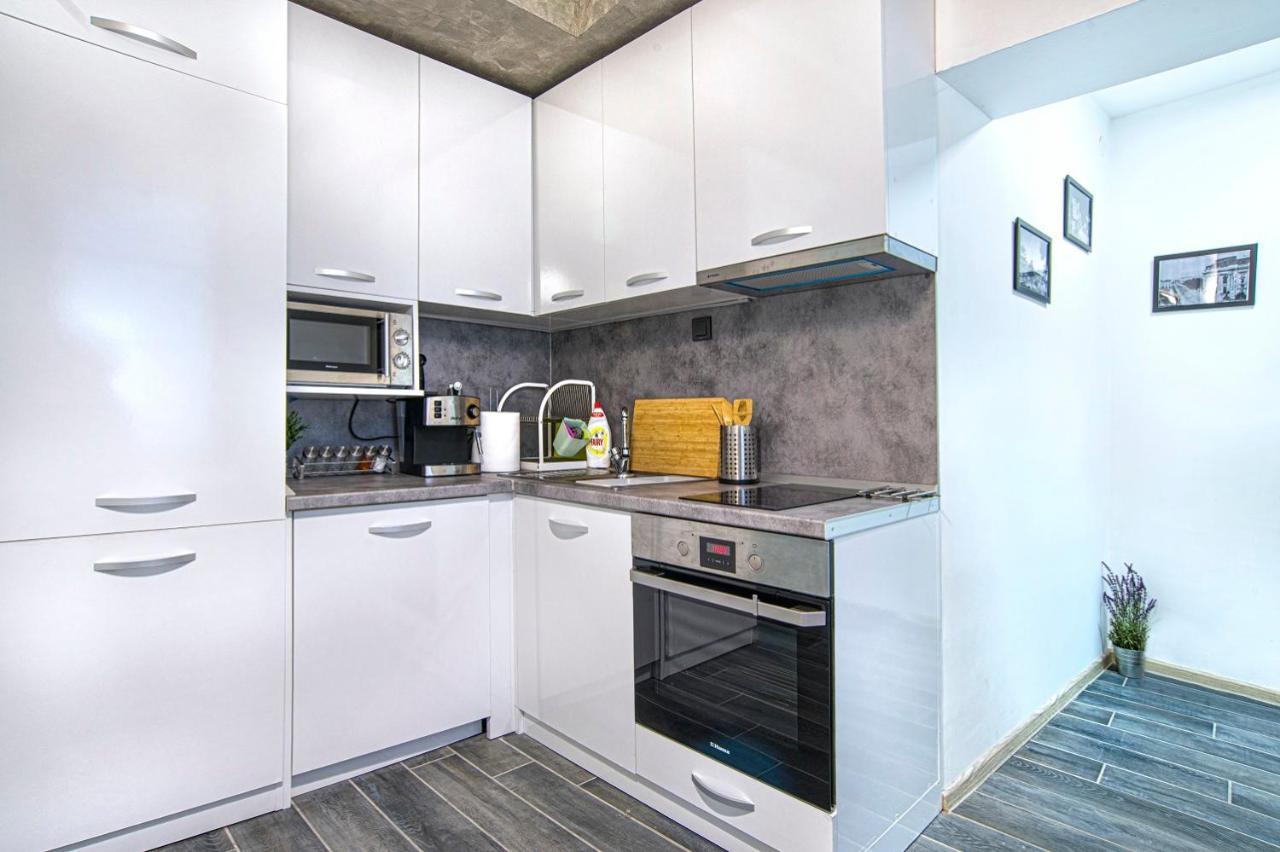 Ancient Serdica 2-Bedroom Apartment Sofia Bagian luar foto